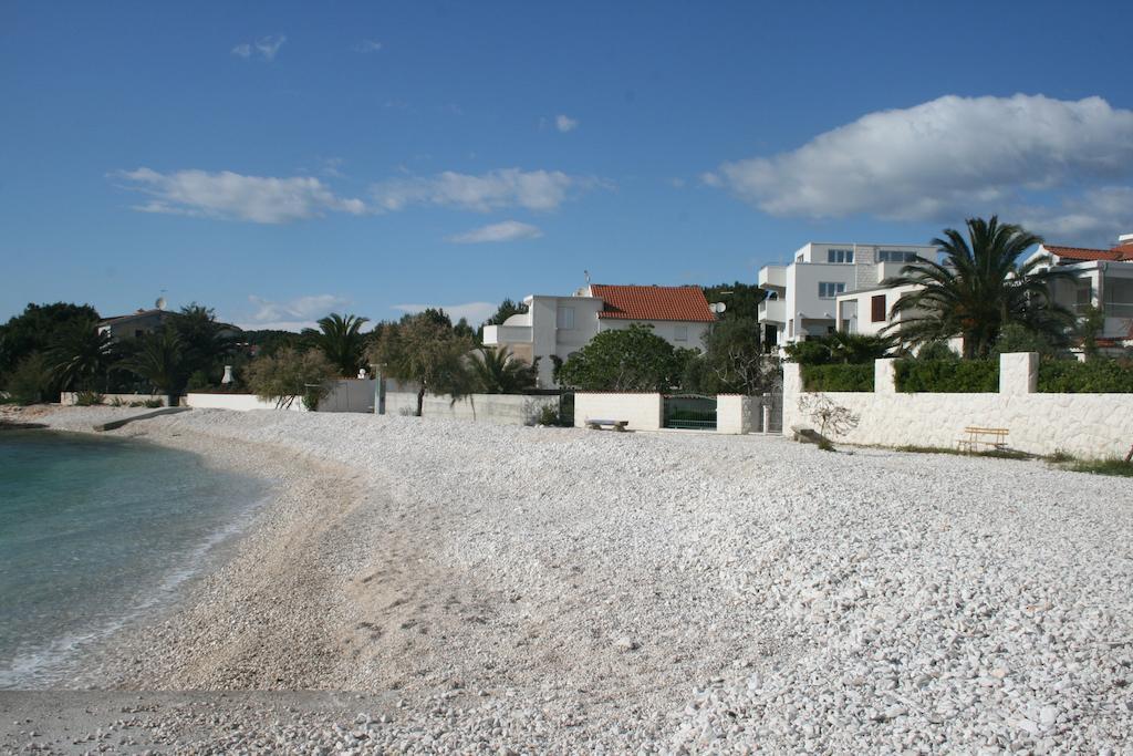 Apartments Villa Ella Rogoznica  Buitenkant foto