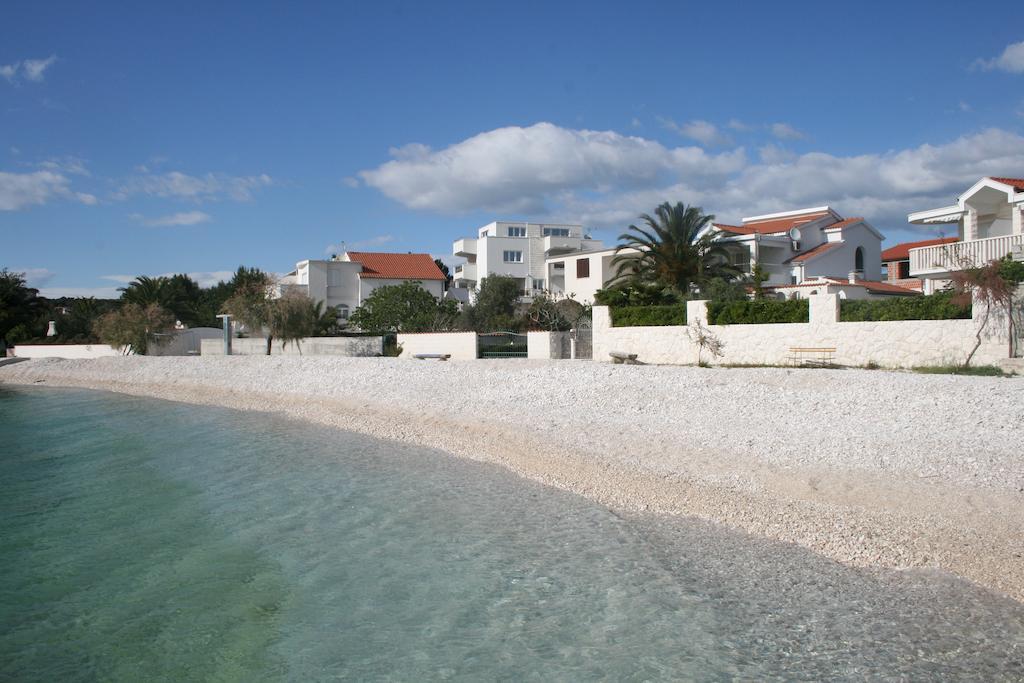 Apartments Villa Ella Rogoznica  Buitenkant foto